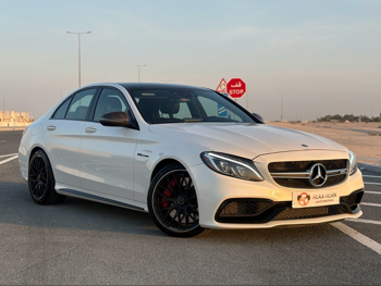 Mercedes-Benz  C-Class  63 AMG S  2016  Automatic  77,500 Km  8 Cylinder  Rear Wheel Drive (RWD)  Sedan  White