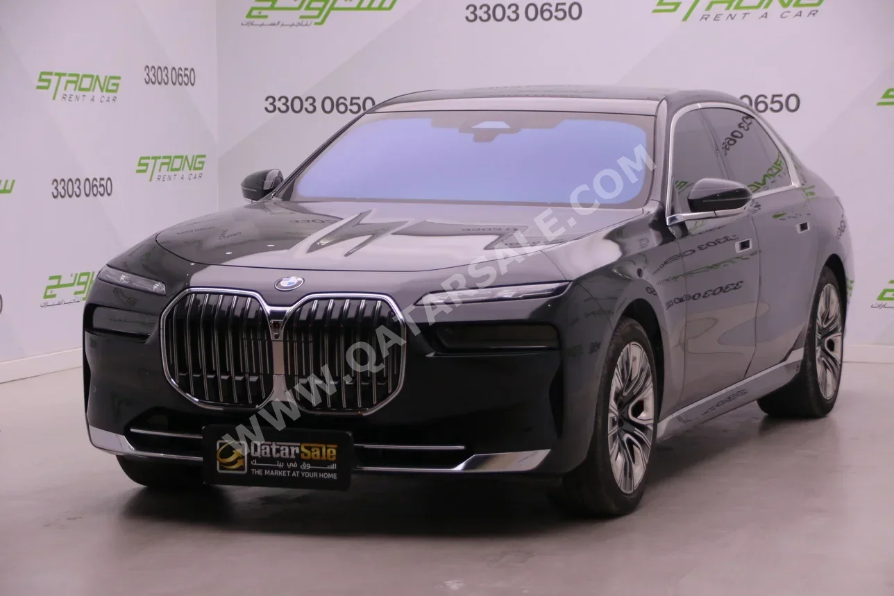 BMW  7-Series  740 i  2023  Automatic  61,000 Km  6 Cylinder  All Wheel Drive (AWD)  Sedan  Black  With Warranty