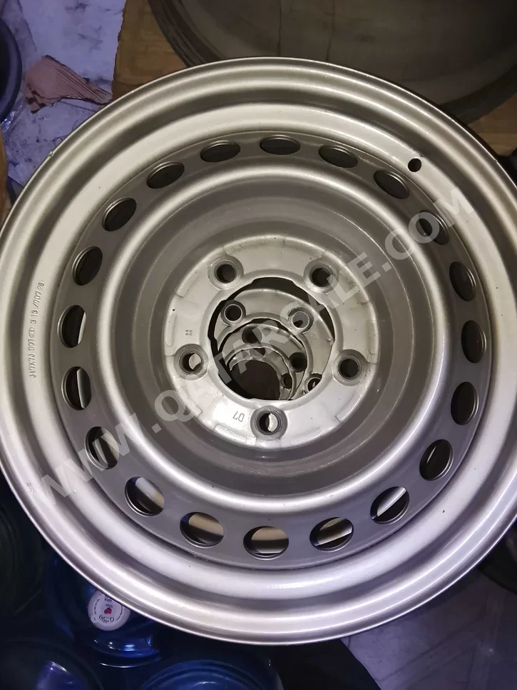 Wheel Rims Toyota /  17''  4  4