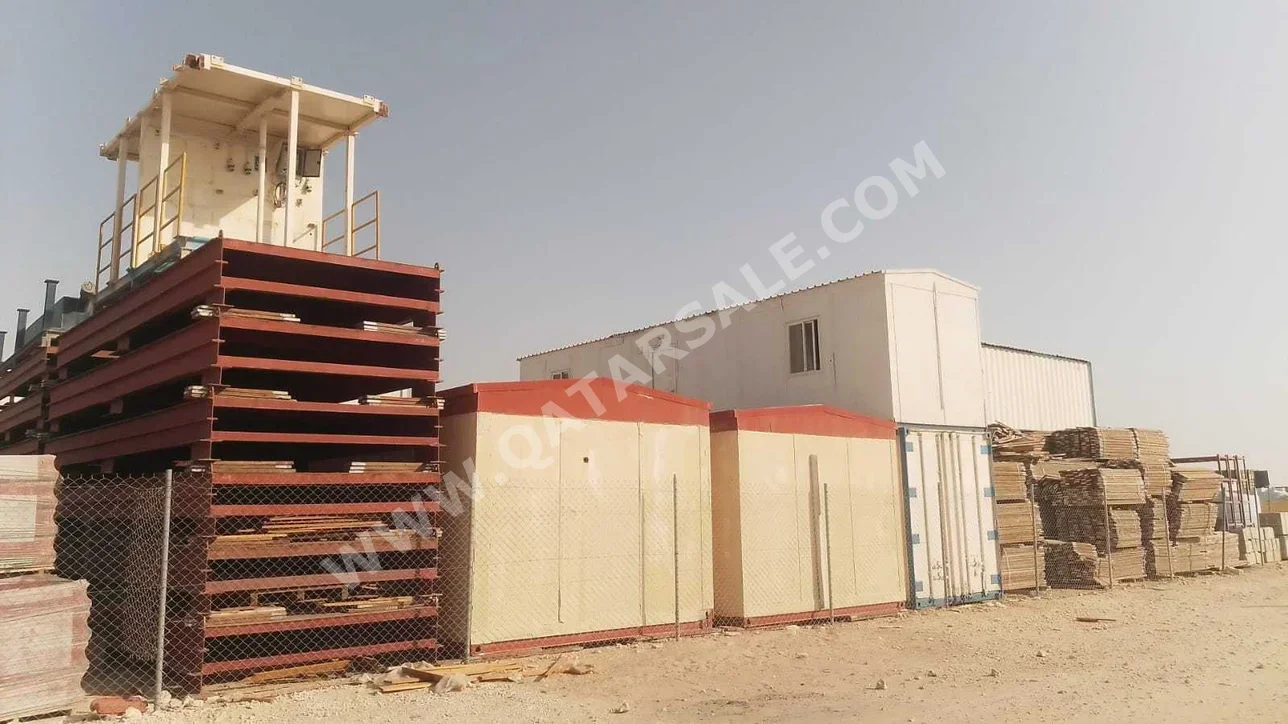 Warehouses & Stores - Al Rayyan  - Industrial Area  -Area Size: 1500 Square Meter