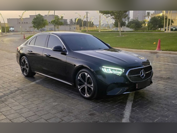 Mercedes-Benz  E-Class  200  2025  Automatic  2,800 Km  4 Cylinder  Rear Wheel Drive (RWD)  Sedan  Black  With Warranty