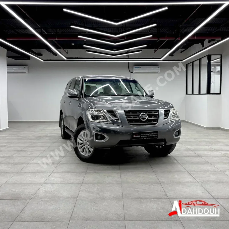 Nissan  Patrol  SE  2017  Automatic  304,000 Km  6 Cylinder  Four Wheel Drive (4WD)  SUV  Gray