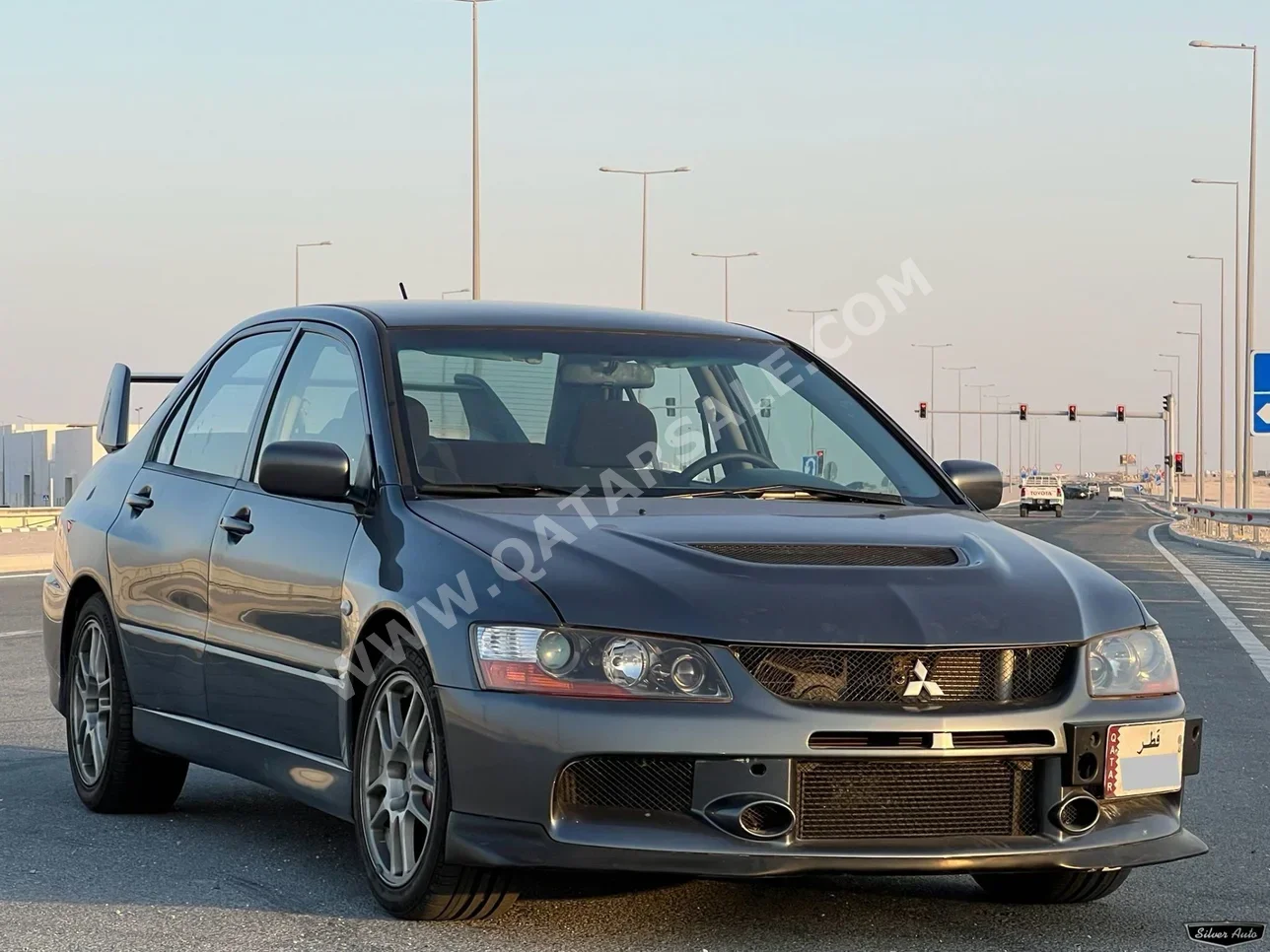 ميتسوبيشي  لانسر  إيفليوشن  2006  عادي  80,000 كم  4 سلندر  دفع رباعي  سيدان  رمادي