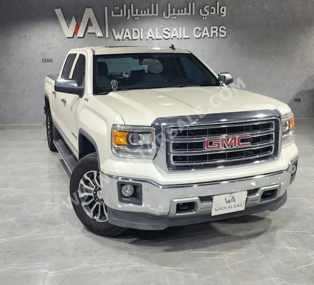 GMC  Sierra  SLT  2014  Automatic  139,000 Km  8 Cylinder  Four Wheel Drive (4WD)  Pick Up  White