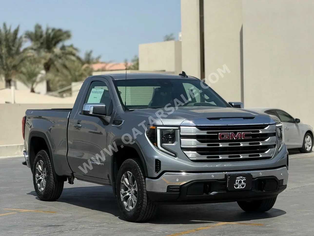 GMC  Sierra  SLE  2025  Automatic  0 Km  8 Cylinder  Four Wheel Drive (4WD)  Pick Up  Gray  With Warranty