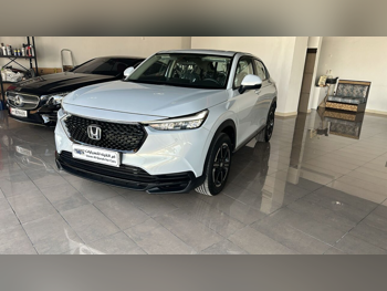 Honda  ZR-V  2024  Automatic  0 Km  4 Cylinder  Rear Wheel Drive (RWD)  SUV  White  With Warranty
