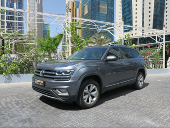 Volkswagen  Teramont  2019  Automatic  126,000 Km  6 Cylinder  Four Wheel Drive (4WD)  SUV  Gray