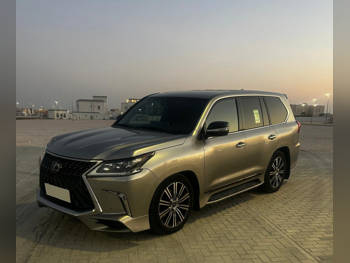 Lexus  LX  570 S  2016  Automatic  196,500 Km  8 Cylinder  Four Wheel Drive (4WD)  SUV  Sonic Titanium