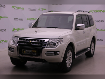 Mitsubishi  Pajero  3.8 Gold Edition  2021  Automatic  44,000 Km  6 Cylinder  Four Wheel Drive (4WD)  SUV  White  With Warranty