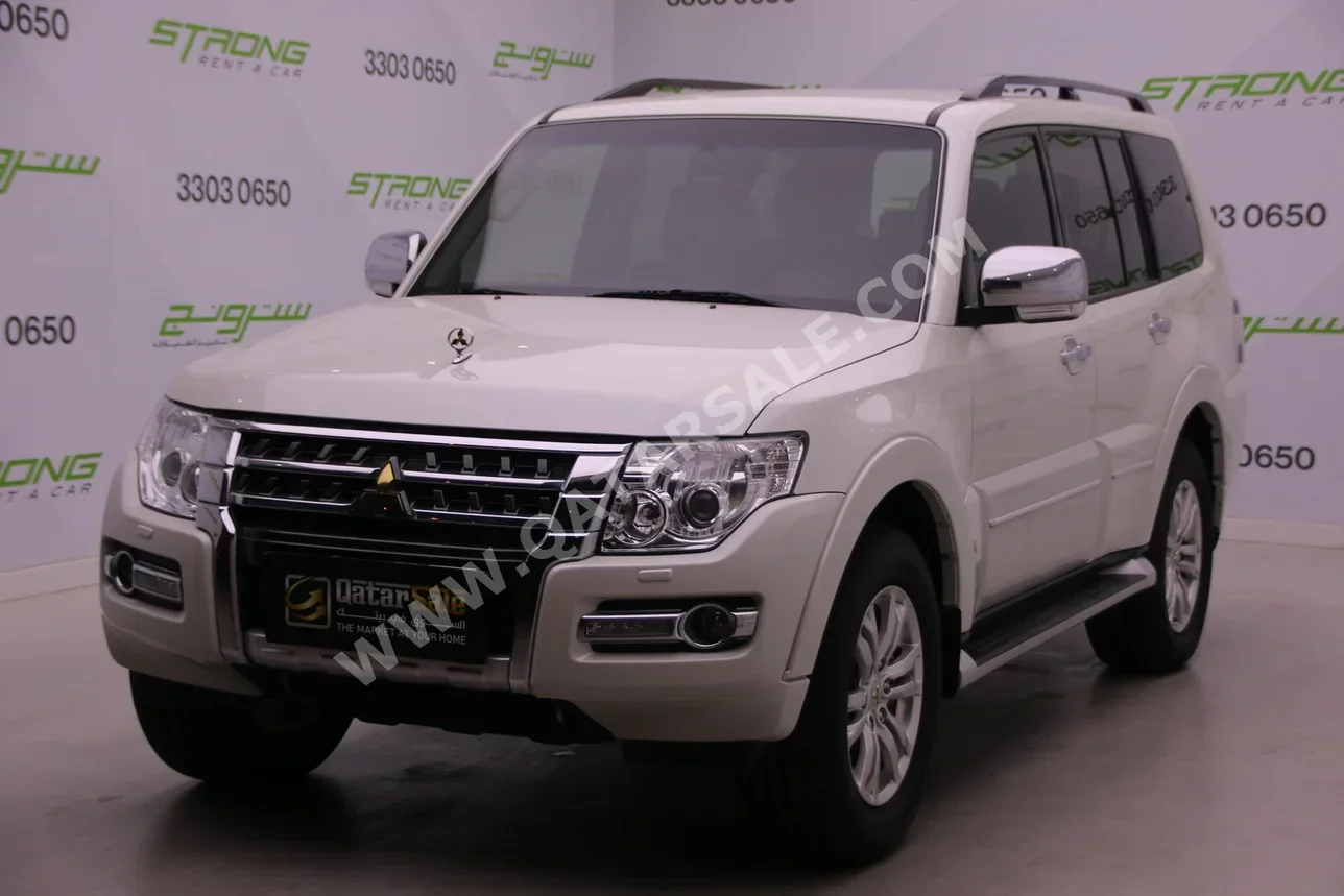 Mitsubishi  Pajero  3.8 Gold Edition  2021  Automatic  44,000 Km  6 Cylinder  Four Wheel Drive (4WD)  SUV  White  With Warranty