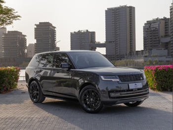 Land Rover  Range Rover Vouge  6 Cylinder  SUV 2x4  Grey  2025