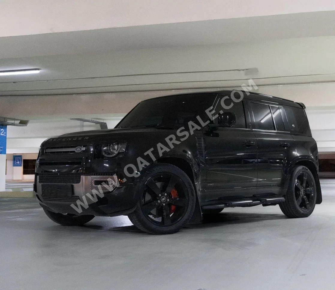 Land Rover  Defender  110 X  2022  Automatic  93,000 Km  6 Cylinder  Four Wheel Drive (4WD)  SUV  Black  With Warranty