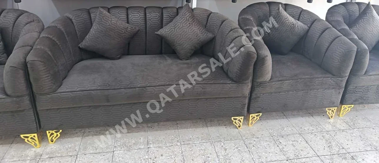 الأرائك والكنب والكراسي لايف ستايل  طقم كنب  - قماش  - أسود