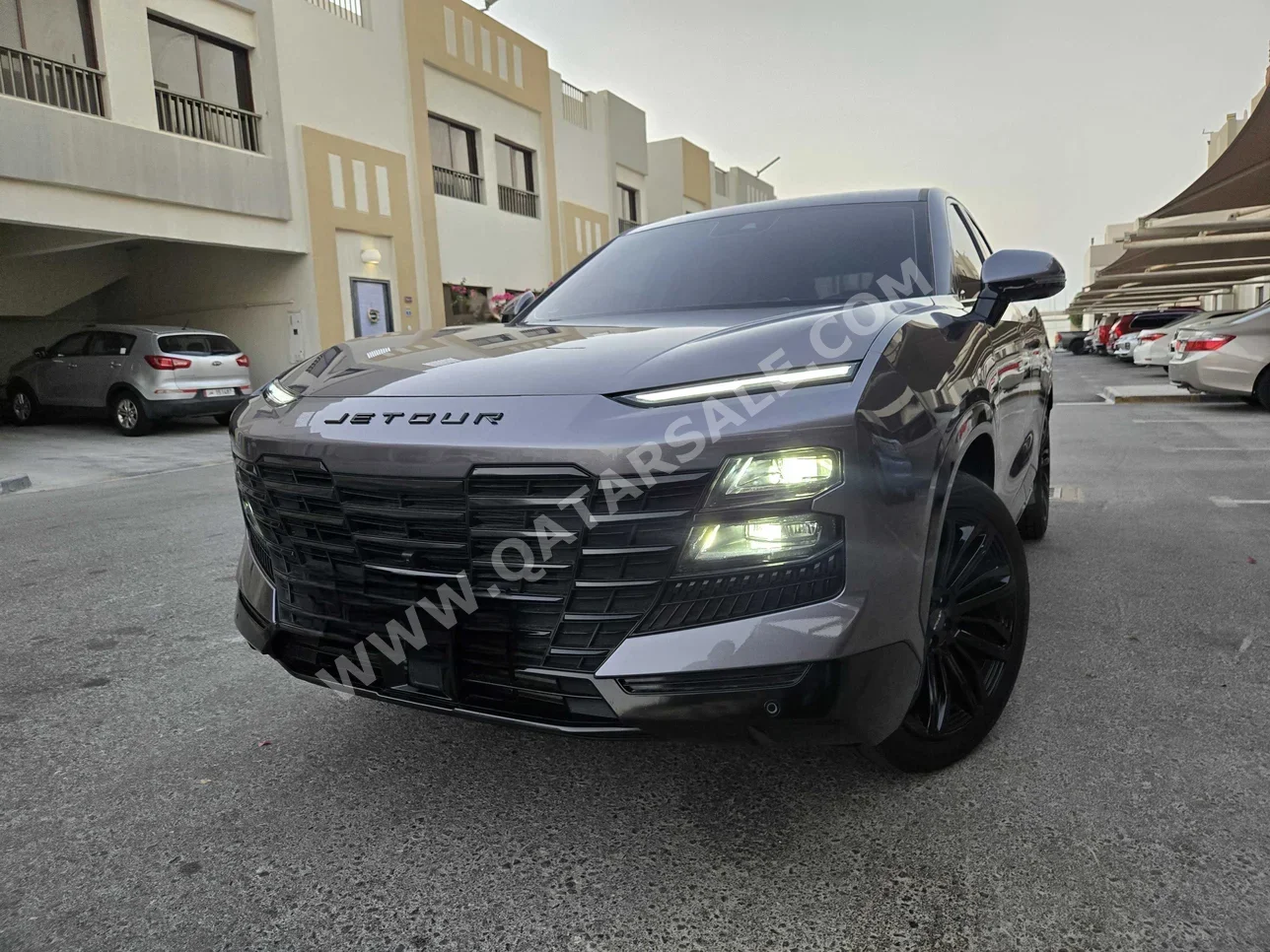 Jetour  Dashing  Flag Ship  2025  Tiptronic  10,000 Km  4 Cylinder  Front Wheel Drive (FWD)  SUV  Gray and Black  With Warranty
