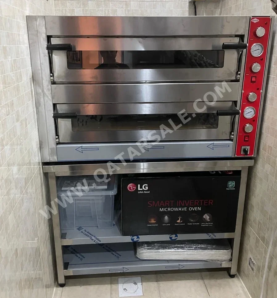 Double Oven /  Electric  Gray