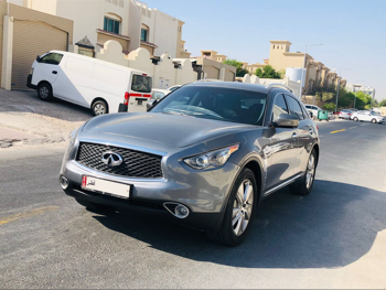 انفنيتي  كيو اكس  70  2019  اوتوماتيك  89,000 كم  6 سلندر  دفع رباعي  اس يو في  رمادي