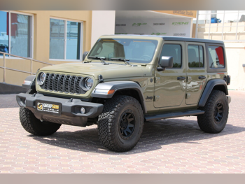 جييب رانجلار سبورت 2025 اوتوماتيك 22,000 كم 4 سلندر دفع رباعي اس يو في أخضر عشبي تحت الضمان