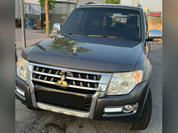 Mitsubishi  Pajero  3.8 Gold Edition  2016  Automatic  163,000 Km  6 Cylinder  Four Wheel Drive (4WD)  SUV  Gray Metallic