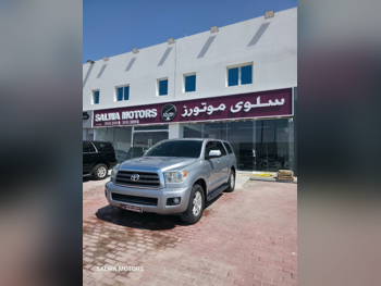 Toyota  Sequoia  SR5  2016  Automatic  290,000 Km  8 Cylinder  Four Wheel Drive (4WD)  SUV  Silver