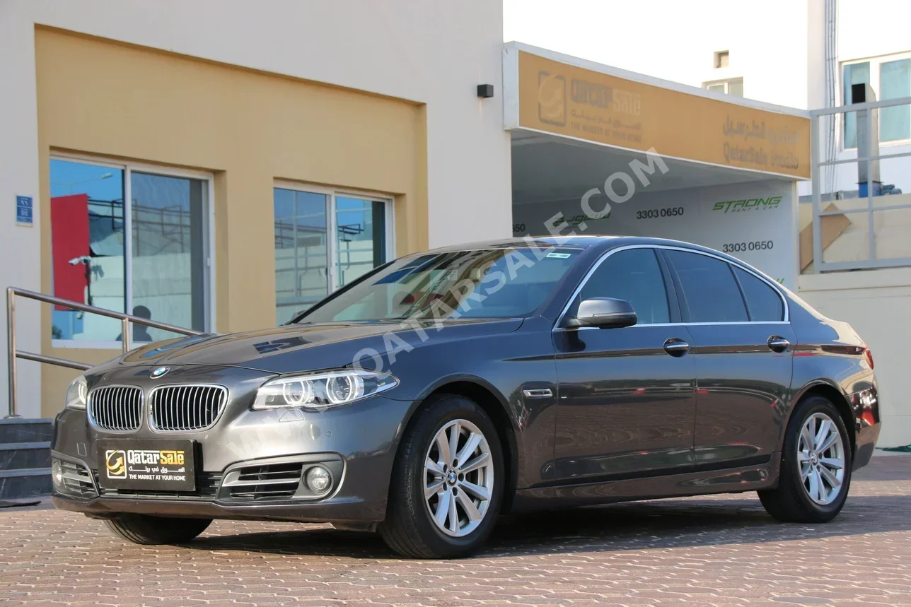BMW  5-Series  520i  2016  Automatic  110,000 Km  4 Cylinder  Rear Wheel Drive (RWD)  Sedan  Gray