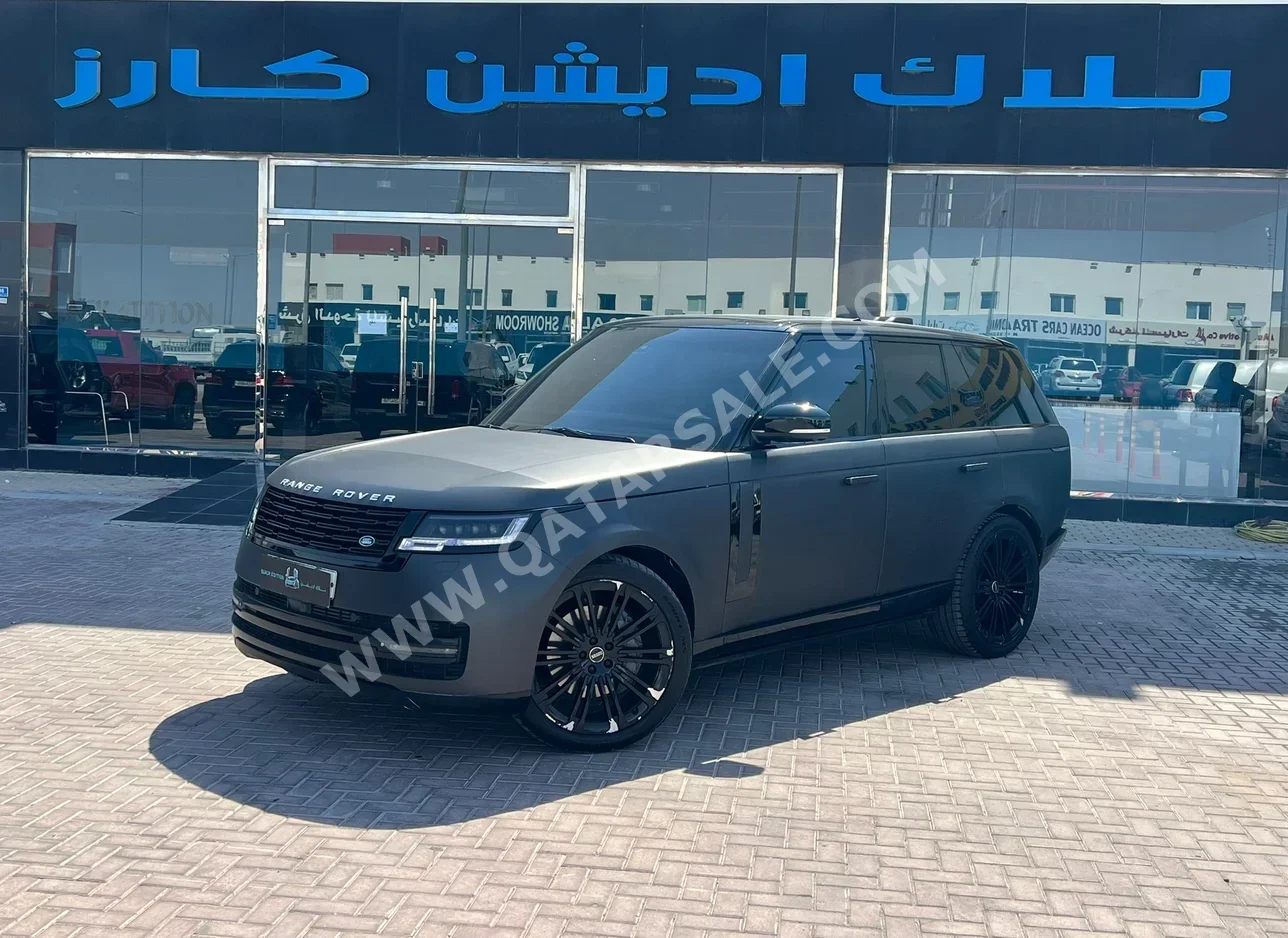 لاند روفر  رنج روفر  فوج اتش اس اي  2014  اوتوماتيك  250,000 كم  8 سلندر  دفع رباعي  اس يو في  رمادي