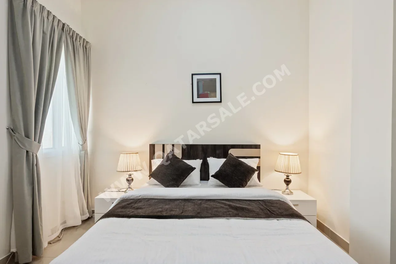 3 غرف نوم  شقة  للايجار  في الدوحة -  نجمة  مفروشة بالكامل