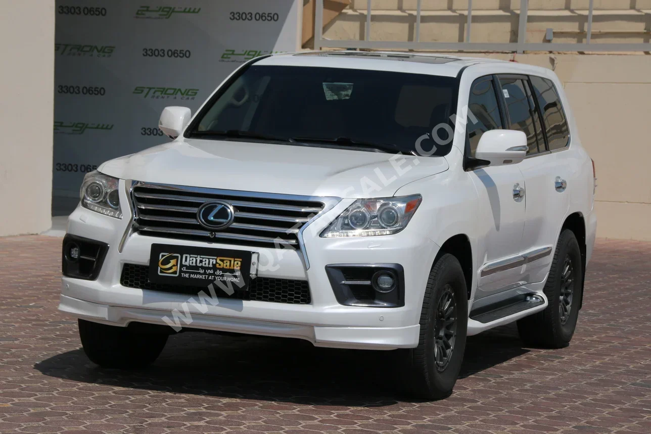 Lexus  LX  570  2011  Automatic  128,000 Km  8 Cylinder  Four Wheel Drive (4WD)  SUV  White