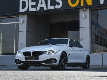 BMW  4-Series  428 I  2016  Automatic  72,000 Km  4 Cylinder  Rear Wheel Drive (RWD)  Convertible  White