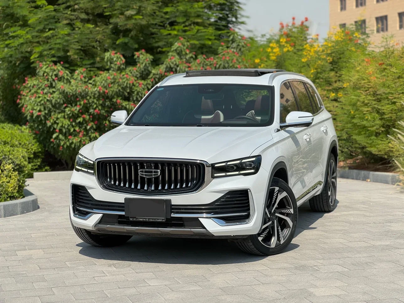 Geely Monjaro Luxury 2023 Automatic 26,000 Km 4 Cylinder All Wheel Drive (AWD) SUV White With Warranty