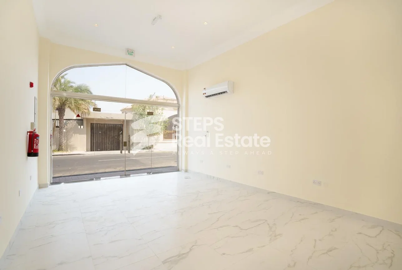 Commercial Shops - Not Furnished  - Doha  For Rent  - Nuaija