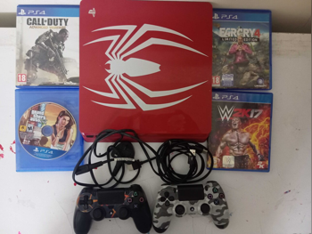 Video Games Consoles - Sony  - PlayStation 4  - 1 TB
