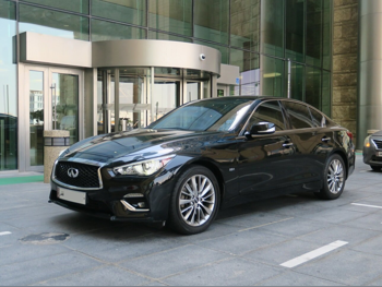 Infiniti  Q  50  2018  Automatic  67,000 Km  4 Cylinder  Rear Wheel Drive (RWD)  Sedan  Black