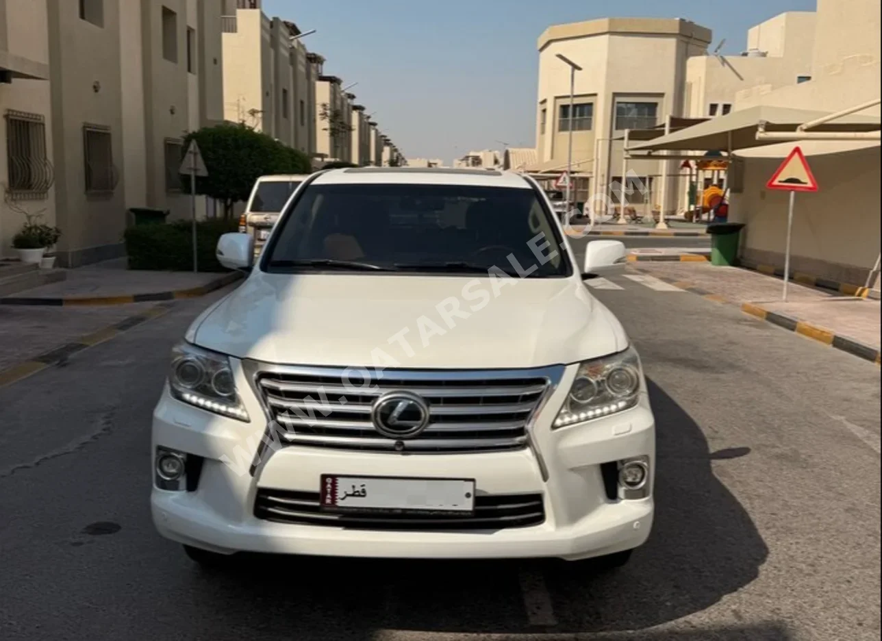 لكزس  ال اكس  570 اس  2014  اوتوماتيك  219,000 كم  8 سلندر  دفع رباعي  اس يو في  أبيض