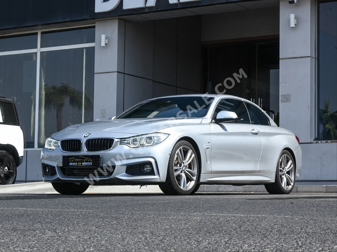BMW  4-Series  435 I  2015  Automatic  58,000 Km  6 Cylinder  Rear Wheel Drive (RWD)  Convertible  Silver