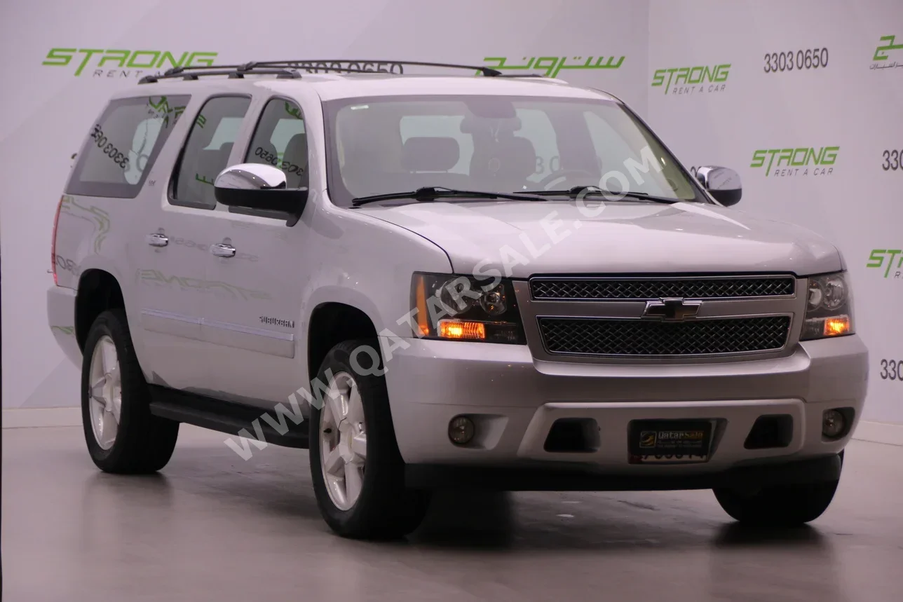 Chevrolet  Suburban  2010  Automatic  62,000 Km  8 Cylinder  Four Wheel Drive (4WD)  SUV  Silver