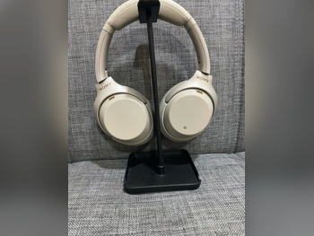 Microphone Sony  Wireless/Bluetooth  White  Collar Type  sony  Malaysia  Case Included
