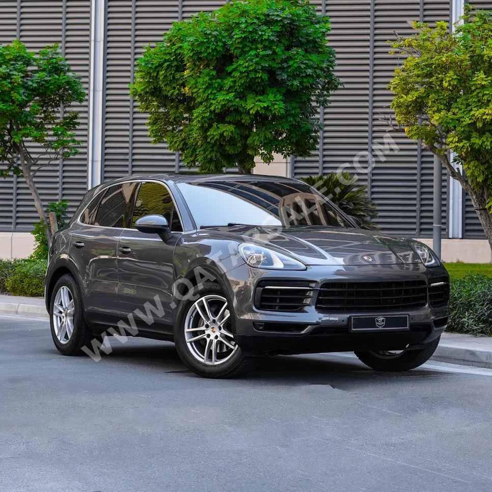 بورش كيان 2019 اوتوماتيك 98,000 كم 6 سلندر دفع رباعي اس يو في بني تحت الضمان