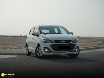 Chevrolet  Spark  2020  Automatic  119,000 Km  4 Cylinder  Front Wheel Drive (FWD)  Hatchback  White