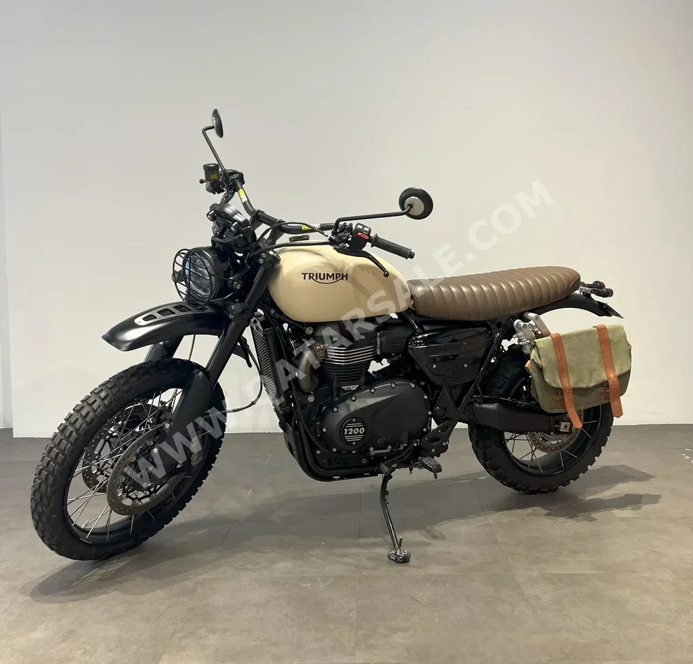 Triumph Scrambler 1200 XC - 2020 - Color Beige