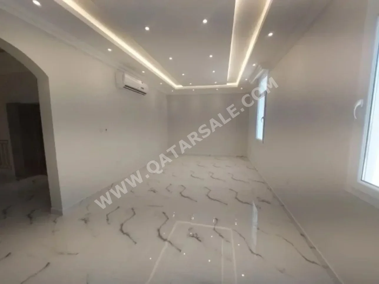 Family Residential  - Not Furnished  - Umm Salal  - 7 Bedrooms