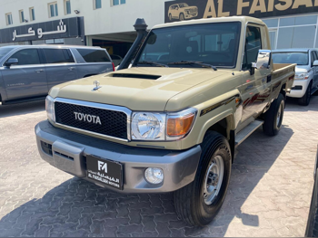 Toyota  Land Cruiser  LX  2023  Manual  82,000 Km  8 Cylinder  Four Wheel Drive (4WD)  Pick Up  Beige