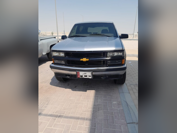 Chevrolet  Tahoe  1997  Automatic  399,000 Km  8 Cylinder  Four Wheel Drive (4WD)  SUV  Silver