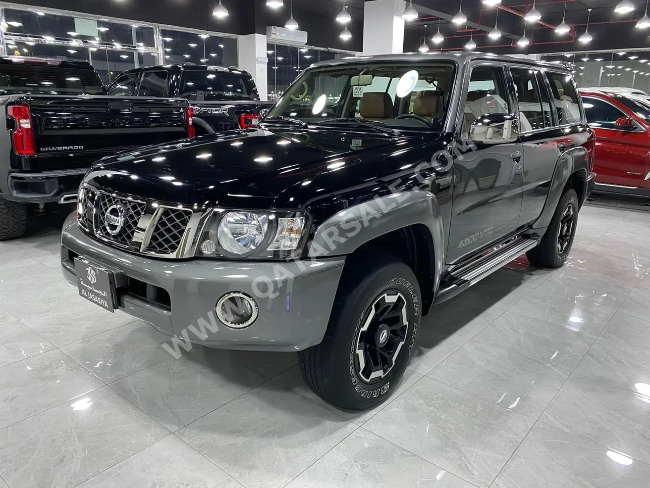 نيسان  باترول  سوبر سفاري  2021  عادي  87,000 كم  6 سلندر  دفع رباعي  اس يو في  أسود