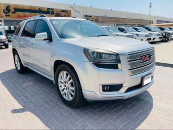 GMC  Acadia  Denali  2015  Automatic  116,000 Km  6 Cylinder  Four Wheel Drive (4WD)  SUV  Silver