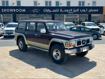 نيسان  باترول  جي ال  1994  عادي  188,000 كم  6 سلندر  دفع رباعي  اس يو في  عنابي
