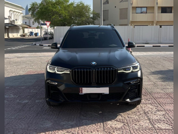 بي ام دبليو  الفئة - اكس  اكس 7 ام 50 اي  2022  اوتوماتيك  80,000 كم  8 سلندر  دفع رباعي  اس يو في  أسود  تحت الضمان