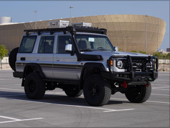 Toyota  Land Cruiser  Hard Top  2024  Automatic  5,500 Km  6 Cylinder  Four Wheel Drive (4WD)  SUV  Silver  With Warranty