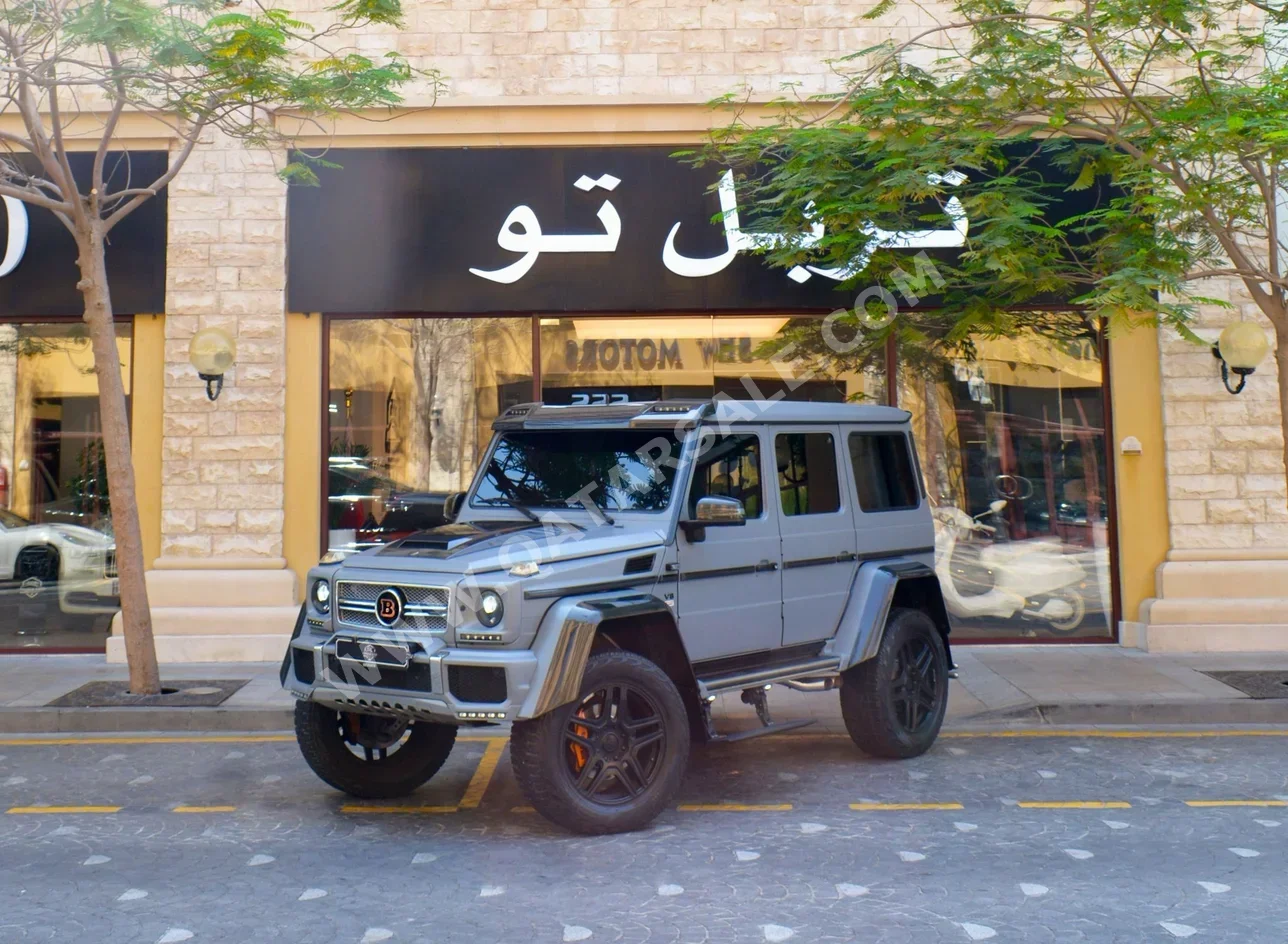 مرسيدس - بنز  جي - كلاس  500 4x4  2018  اوتوماتيك  59,300 كم  8 سلندر  دفع رباعي  اس يو في  رمادي