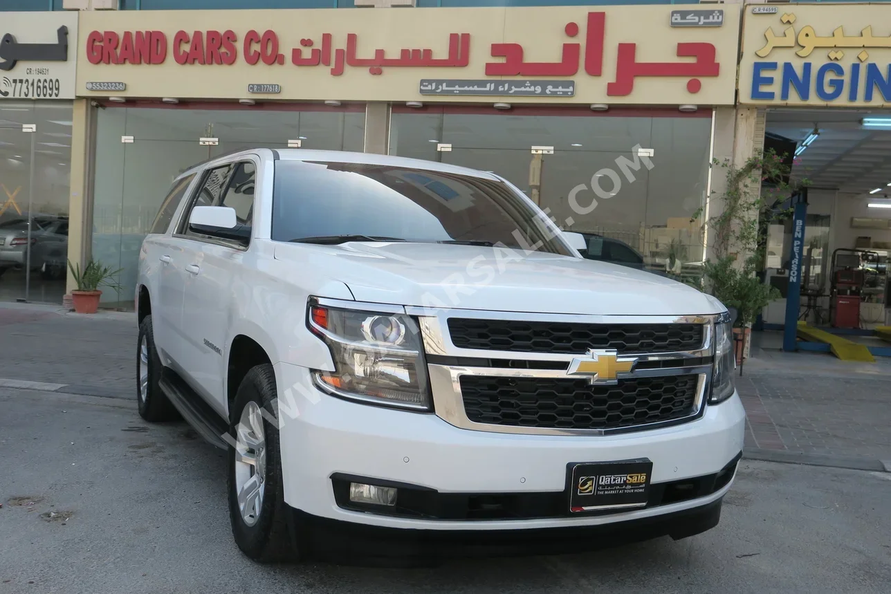 Chevrolet  Suburban  LT  2017  Automatic  290,000 Km  8 Cylinder  Four Wheel Drive (4WD)  SUV  White