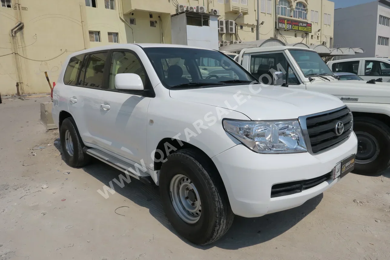 Toyota  Land Cruiser  G  2008  Automatic  370,000 Km  6 Cylinder  Four Wheel Drive (4WD)  SUV  White